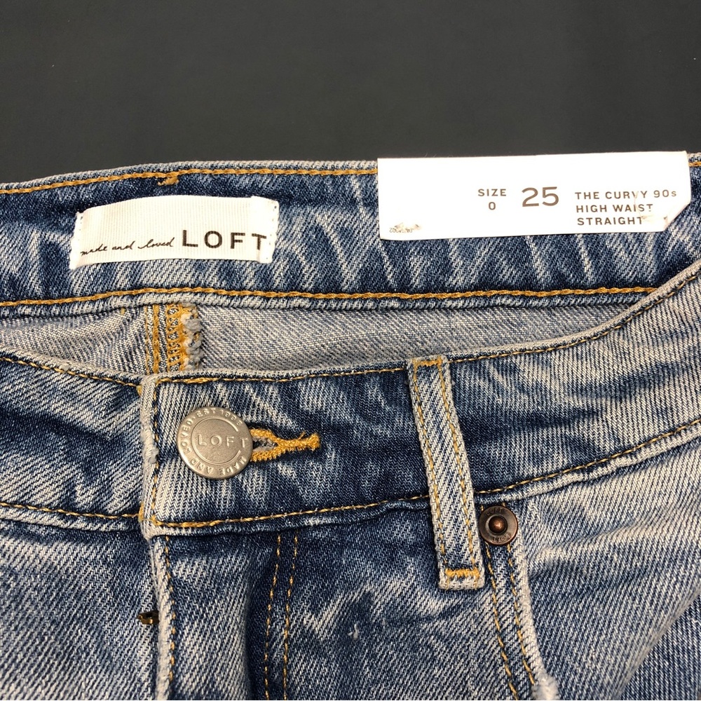 NEW LOFT The Curvy 90s Straight Leg Ankle Distressed Jean Light Indigo Size 25 - Picture 10 of 14